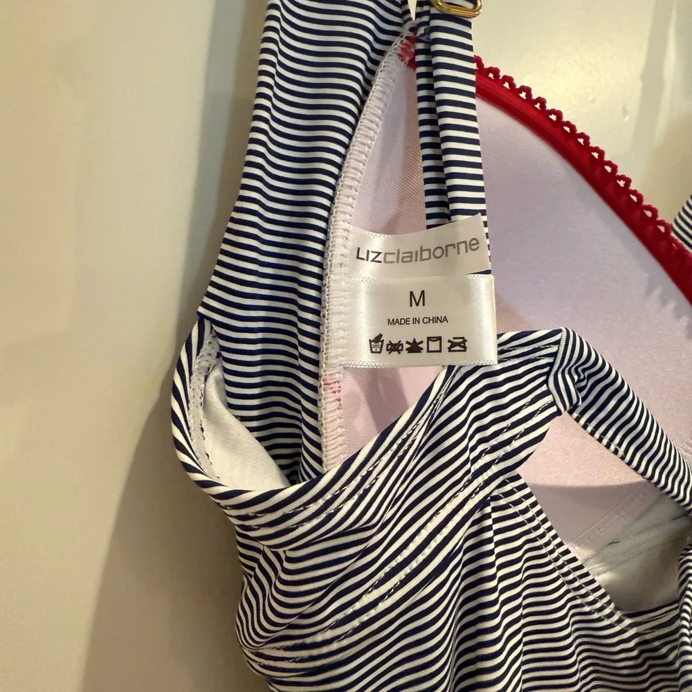 Liz Claiborne Swim top Bra with Supportive Straps - Picture 3 of 3